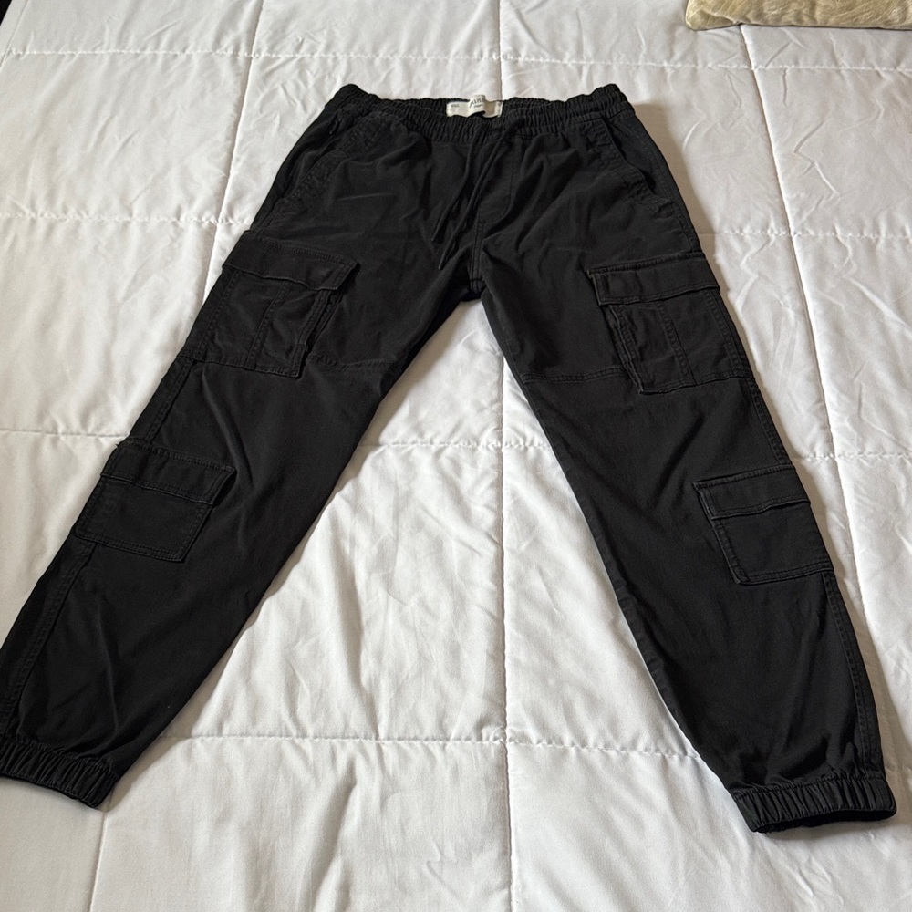 Hollister Men's Black Cargo Joggers